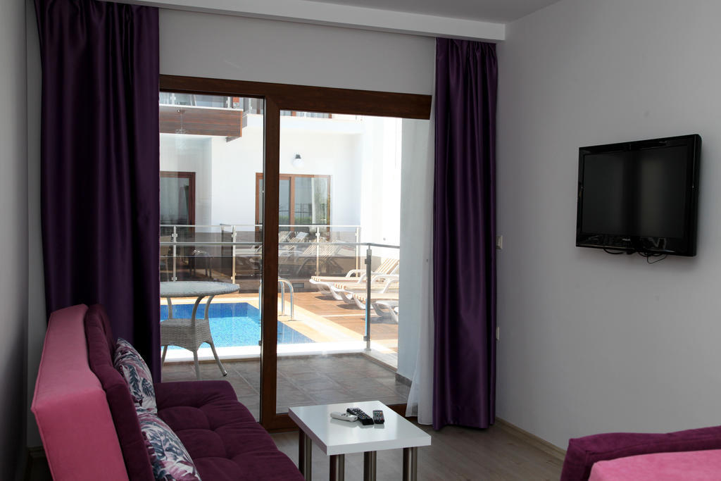 Siesta Garden Apart Hotel Тургутрейс Экстерьер фото