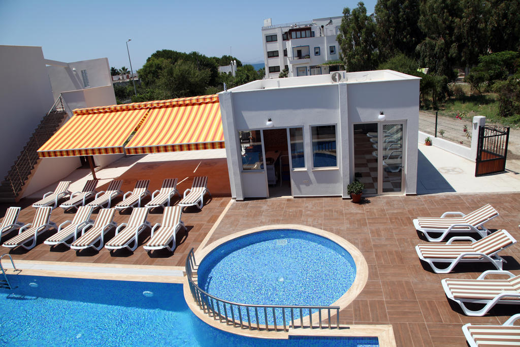 Siesta Garden Apart Hotel Тургутрейс Экстерьер фото
