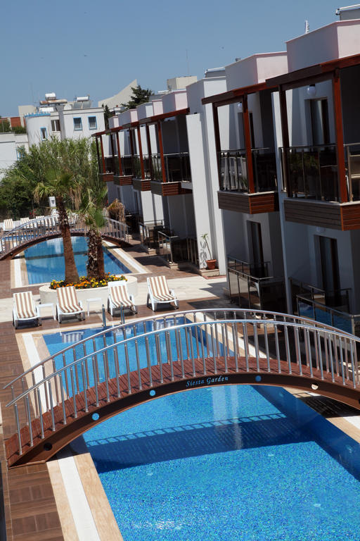 Siesta Garden Apart Hotel Тургутрейс Экстерьер фото